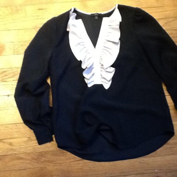 Gorgeous Black and White Blouse with Ruffle - Picture 5 of 5